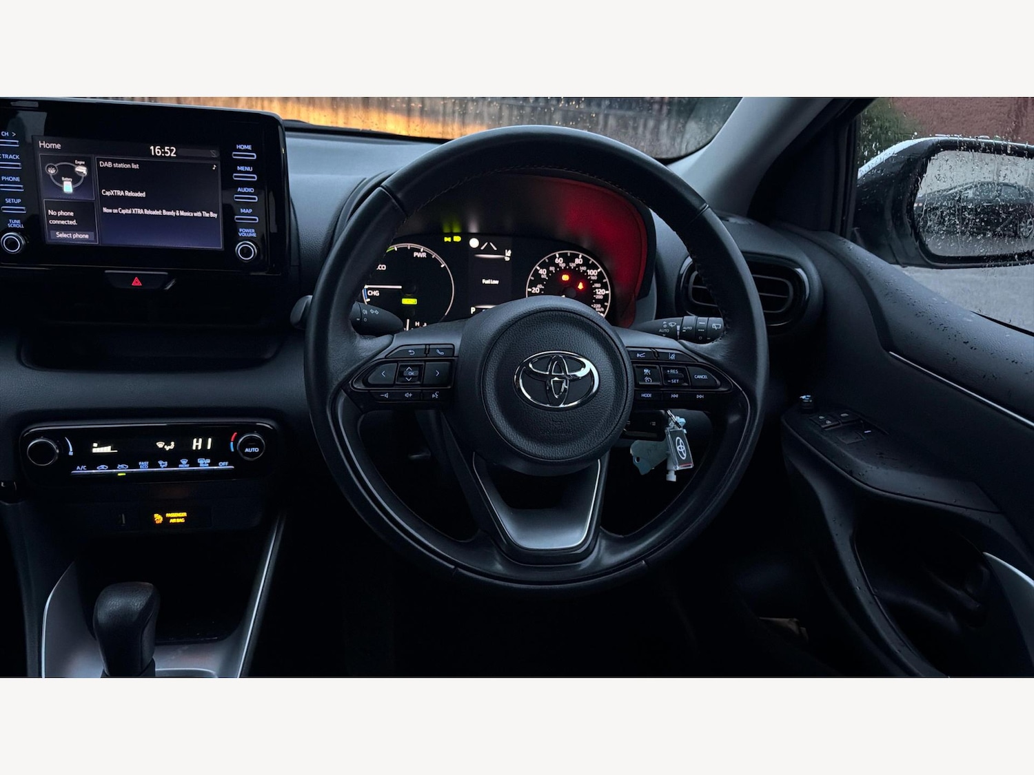 Used Toyota Yaris 2022 for sale - 77440771: Photo 9