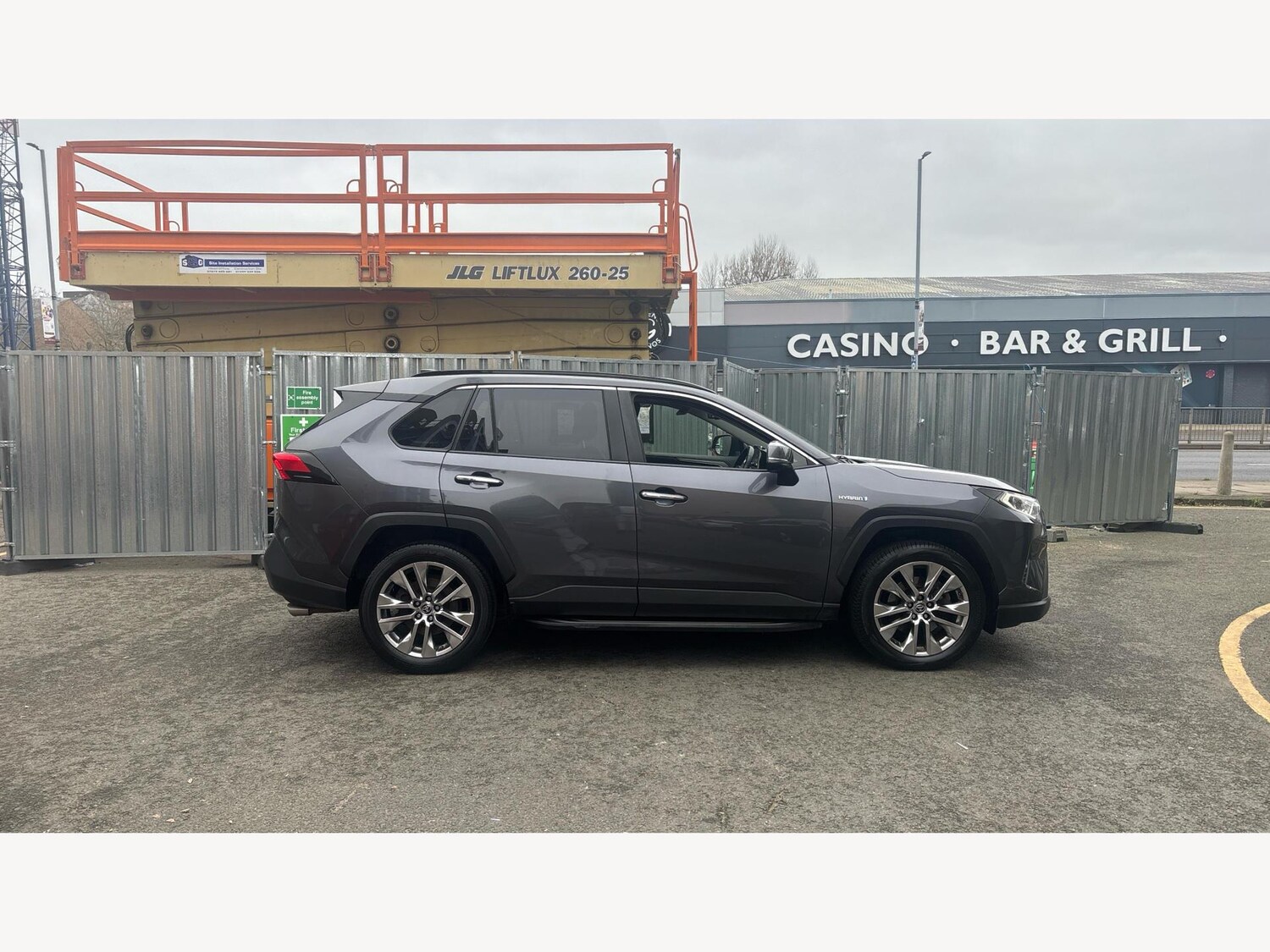 Used Toyota RAV4 2020 for sale - 77238248: Photo 18