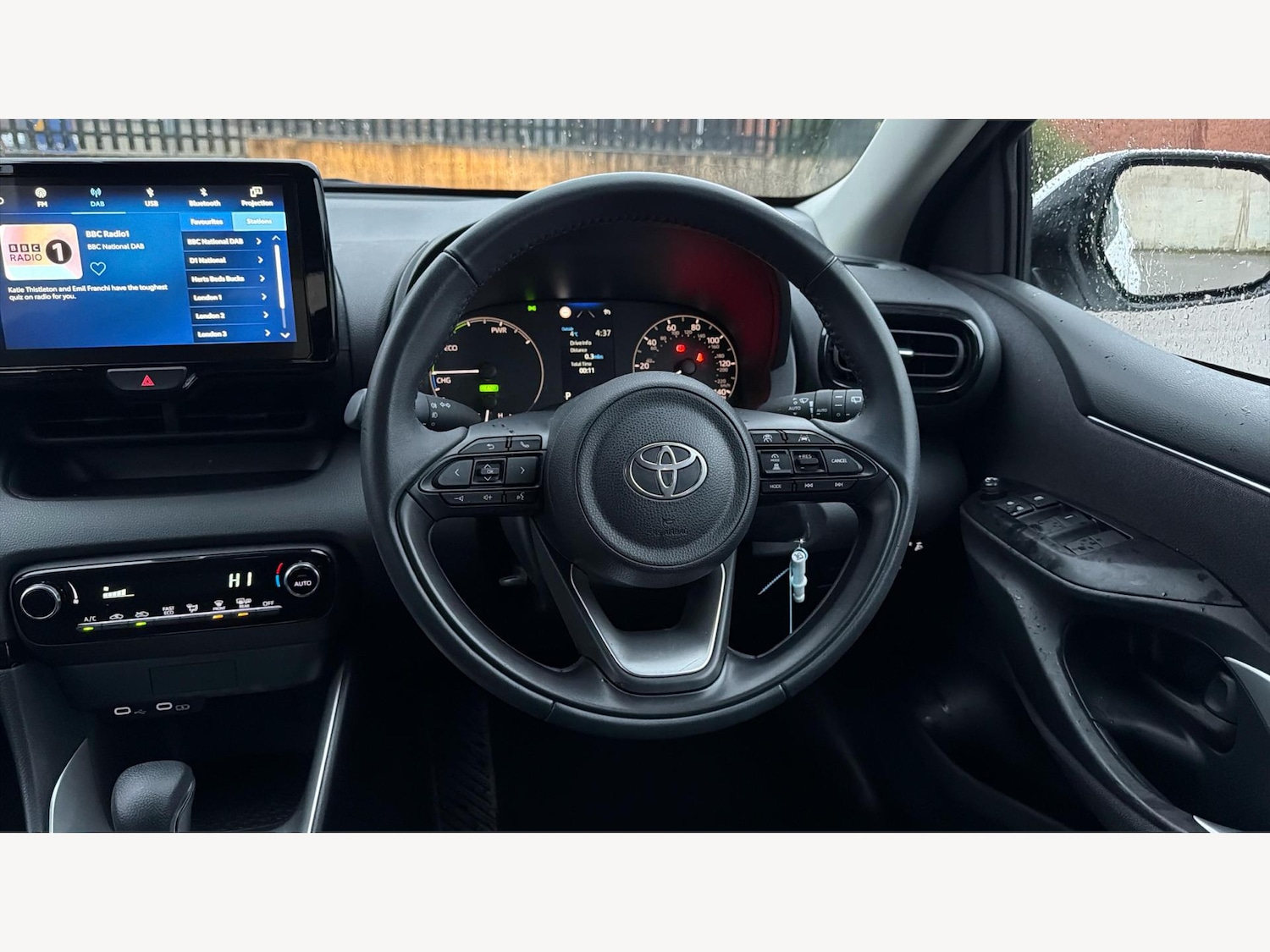 Used Toyota Yaris for sale - 77658786: Photo 9