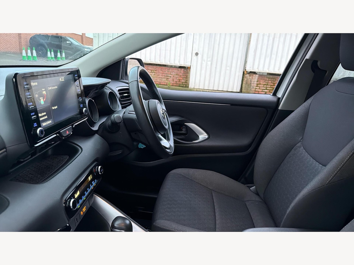 Used Toyota Yaris for sale - 77658625: Photo 13