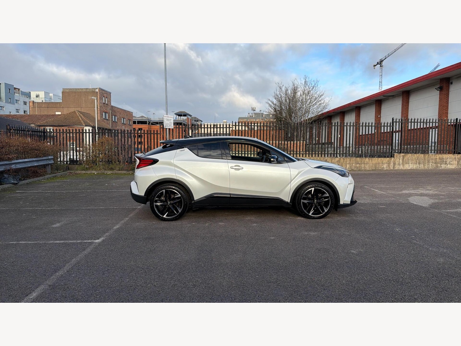 Used Toyota C-HR 2023 for sale - 77057581: Photo 18