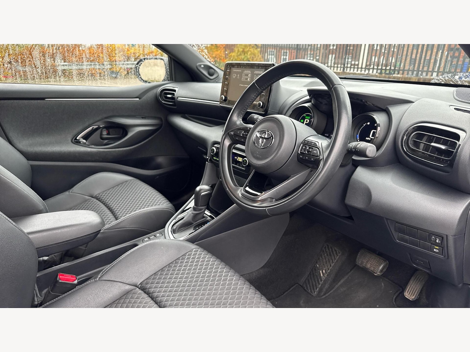 Used Toyota Yaris 2021 for sale - 76472595: Photo 13