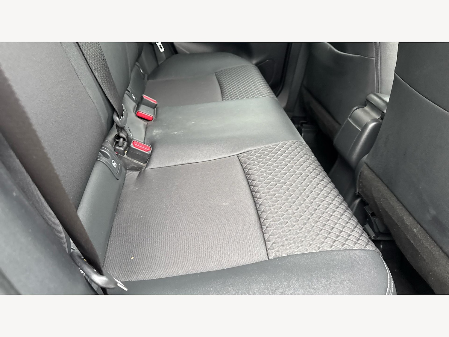 Used Toyota Yaris 2021 for sale - 76472595: Photo 14