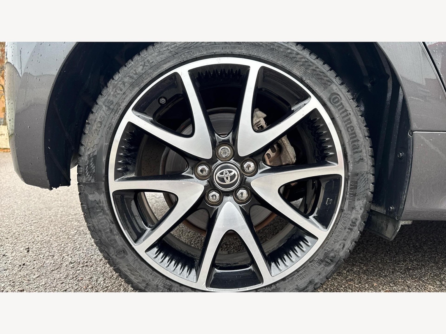 Used Toyota Yaris 2021 for sale - 76472595: Photo 20