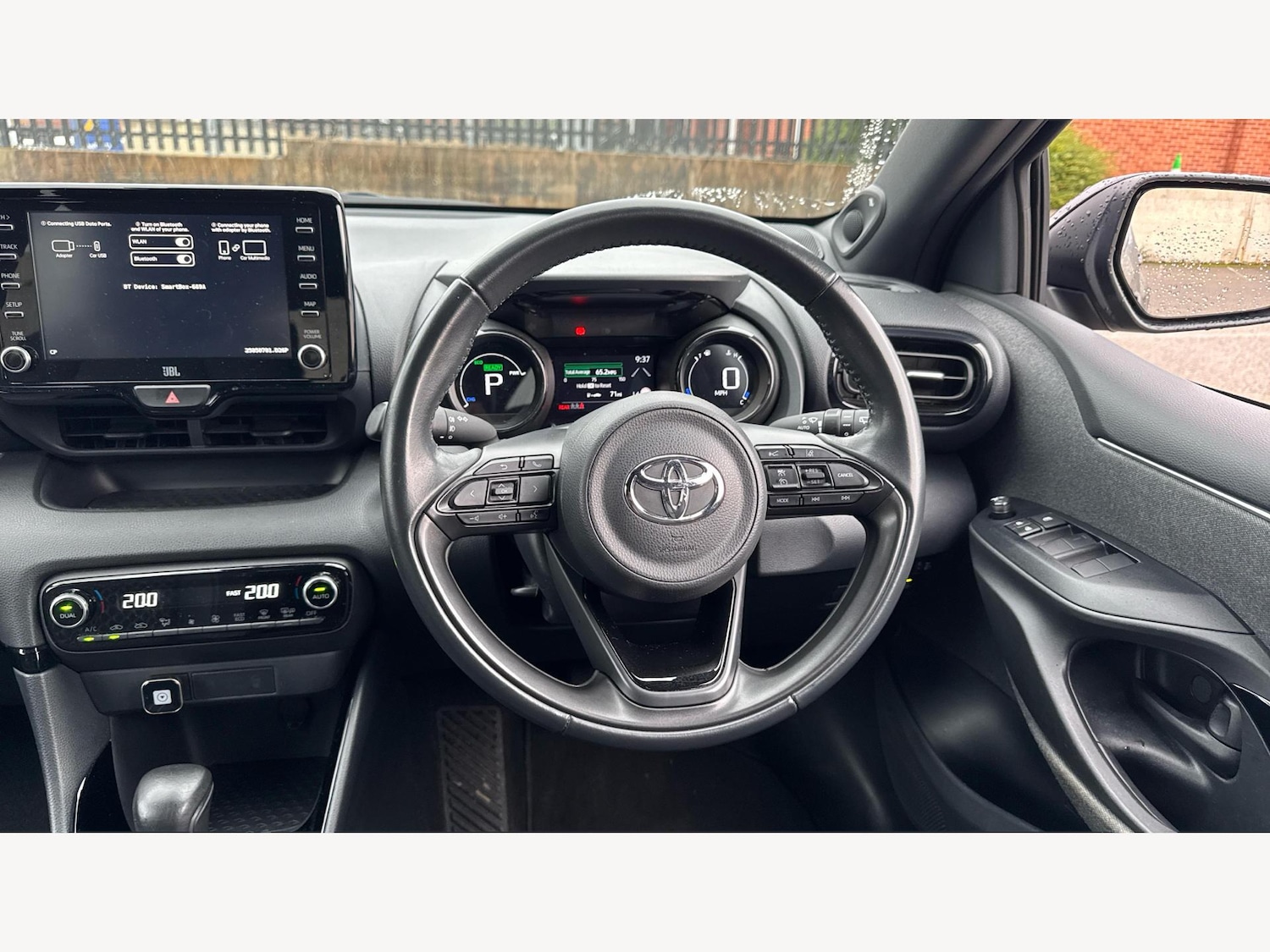 Used Toyota Yaris 2021 for sale - 76472595: Photo 8