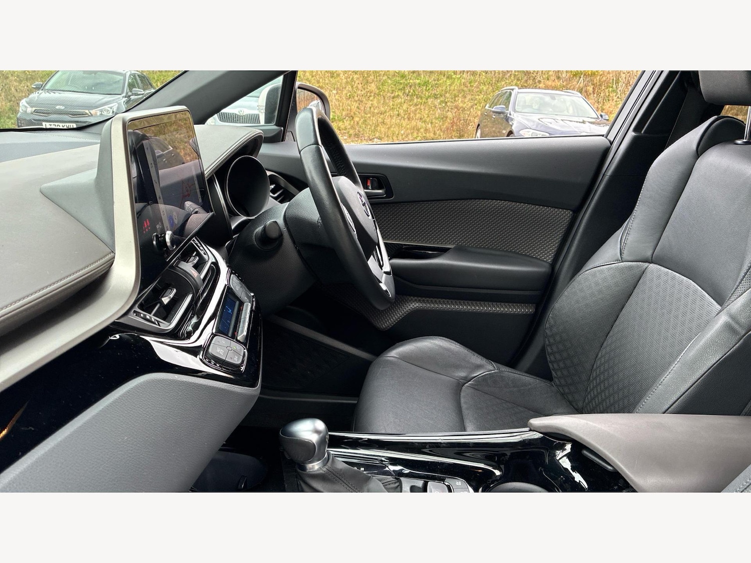 Used Toyota C-HR 2023 for sale - 76397905: Photo 12