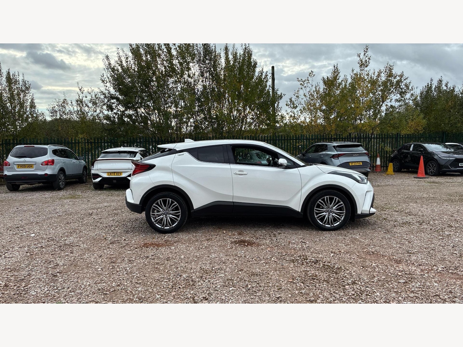 Used Toyota C-HR 2023 for sale - 76397905: Photo 18
