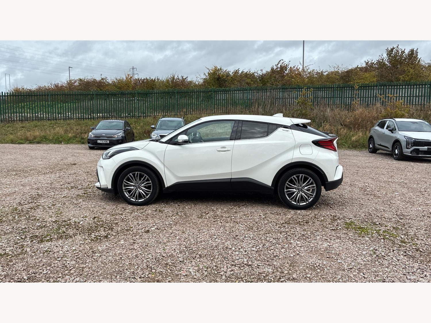 Used Toyota C-HR 2023 for sale - 76397905: Photo 19