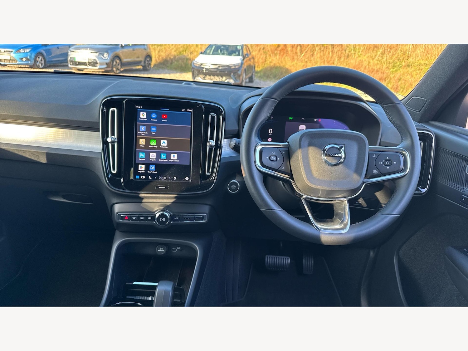 Used Volvo XC40 2023 for sale - 76109771: Photo 7