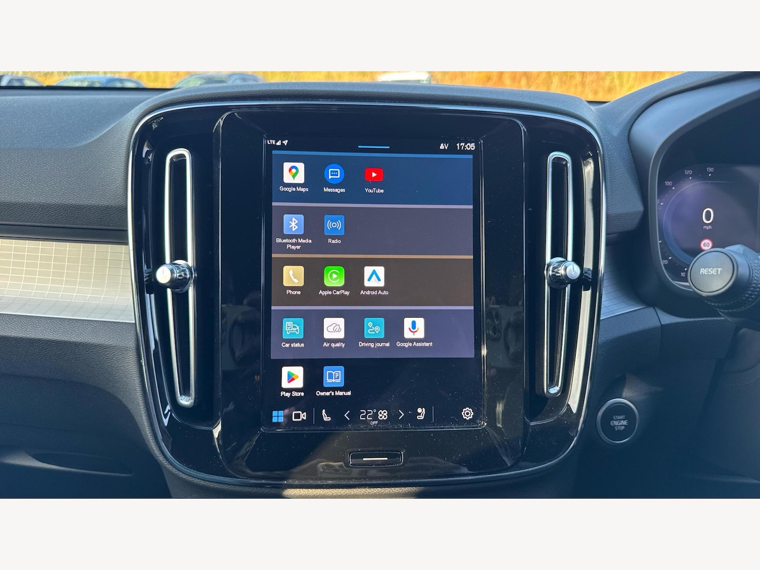 Used Volvo XC40 2023 for sale - 76109771: Photo 9