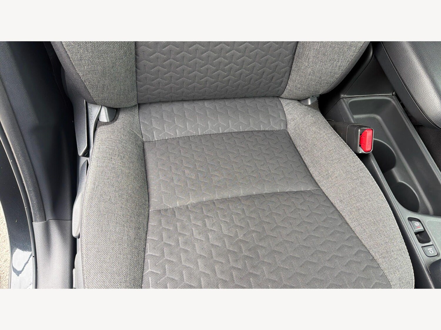 Used Toyota Yaris Cross 2024 for sale - 78170305: Photo 16