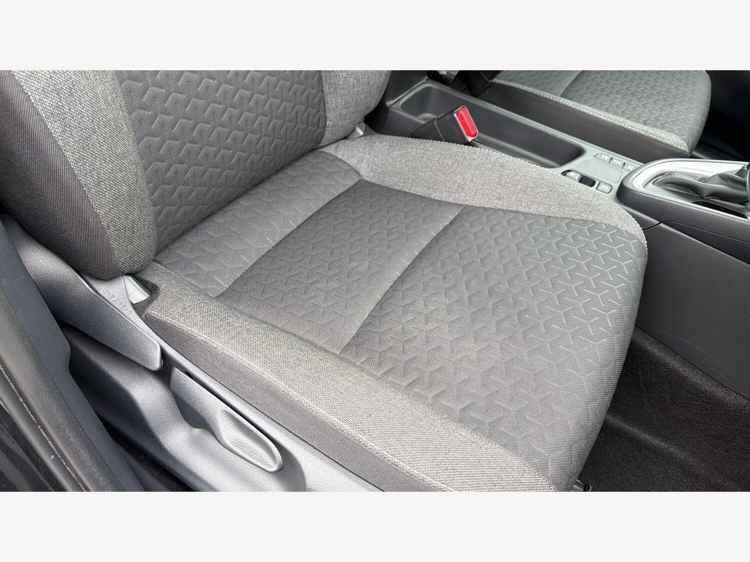 Used Toyota Yaris Cross 2024 for sale - 78170305: Photo 19