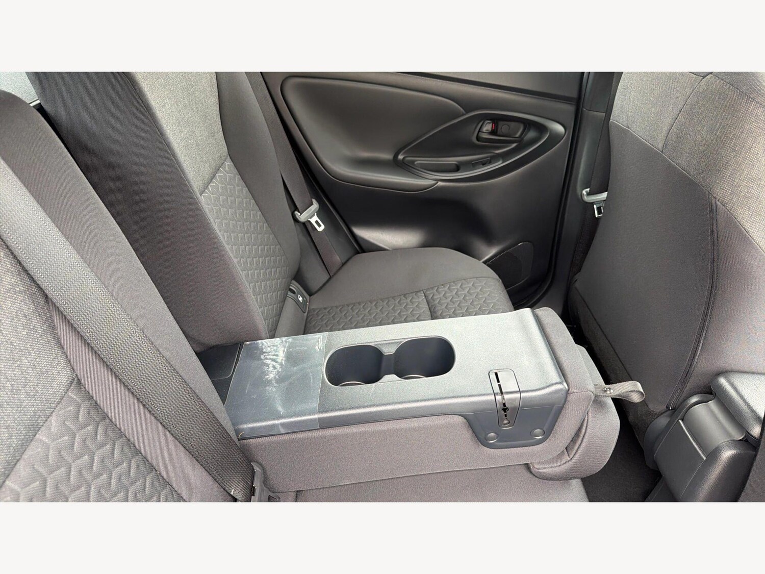 Used Toyota Yaris Cross 2024 for sale - 78170305: Photo 20