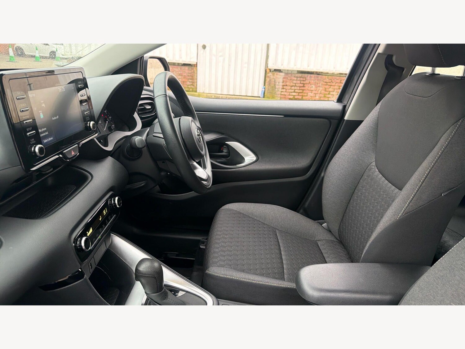 Used Toyota Yaris 2023 for sale - 78170756: Photo 13