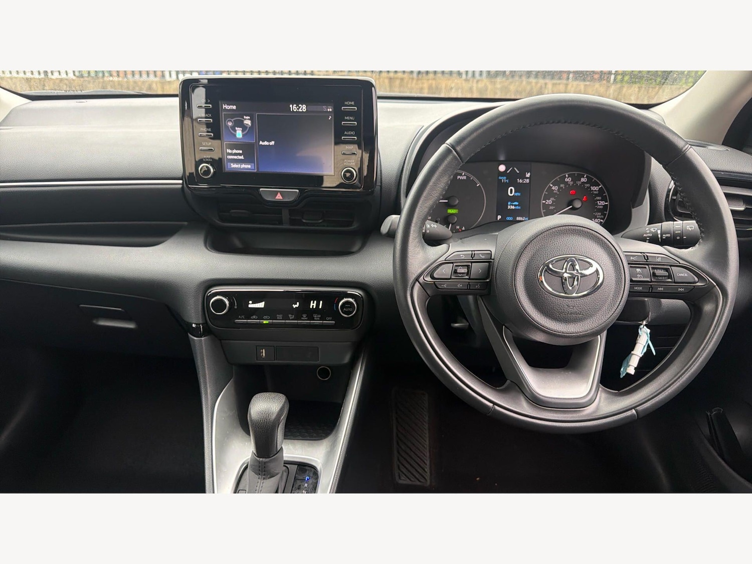 Used Toyota Yaris 2023 for sale - 78170756: Photo 8