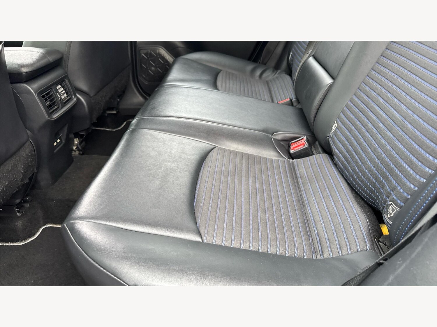 Used Toyota RAV4 2021 for sale - 76527865: Photo 15