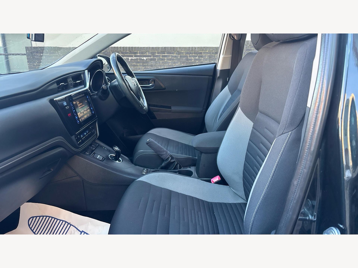 Used Toyota Auris 2016 for sale - 76667195: Photo 12