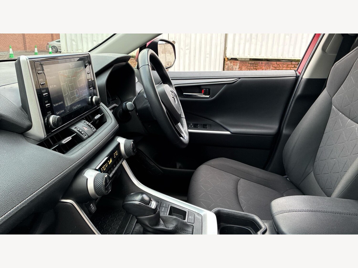 Used Toyota RAV4 2021 for sale - 76336929: Photo 12