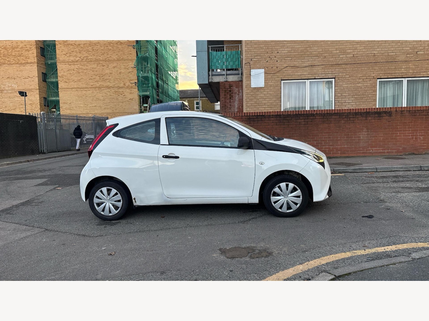 Used Toyota AYGO for sale - 76727937: Photo 18