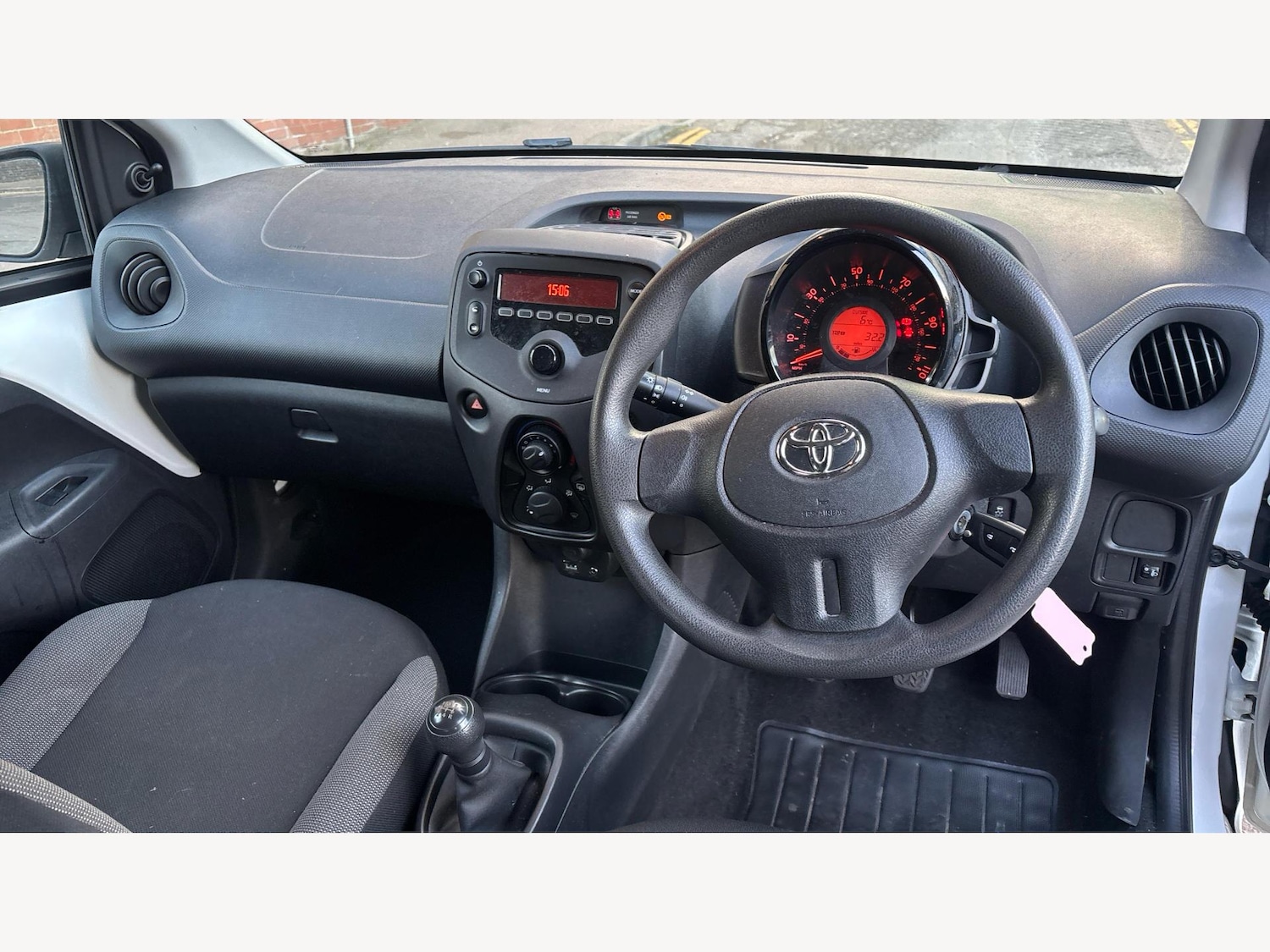 Used Toyota AYGO for sale - 76727937: Photo 7