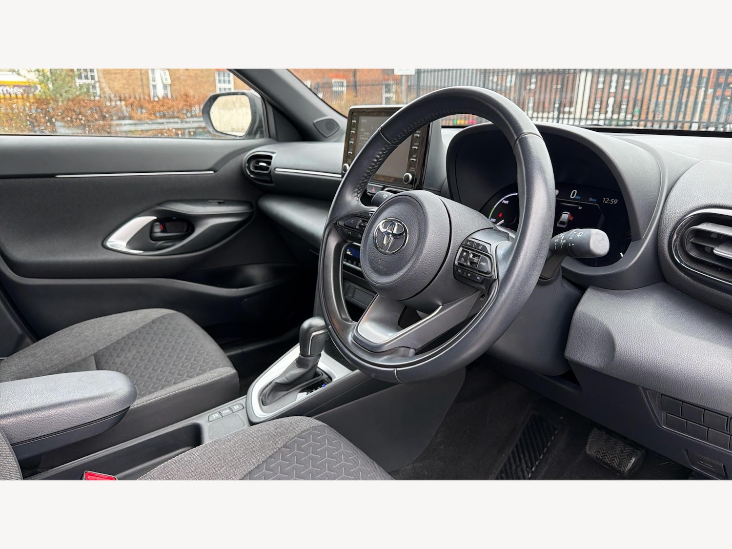 Used Toyota Yaris Cross 2022 for sale - 77132062: Photo 13