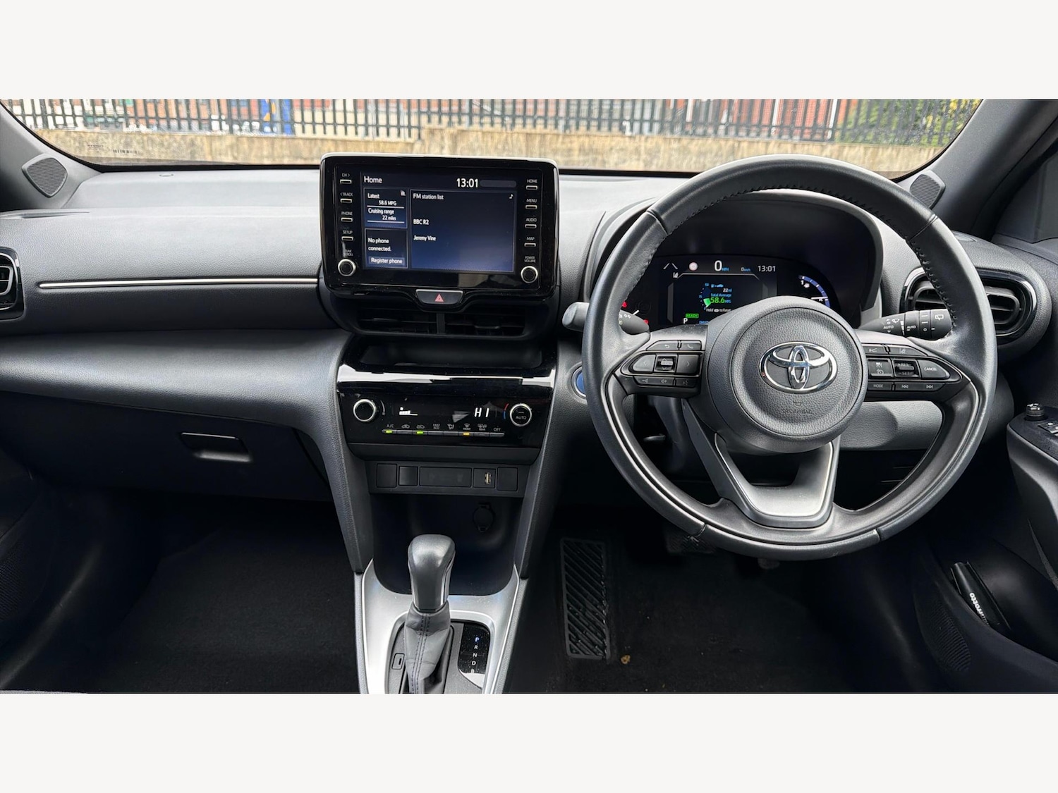 Used Toyota Yaris Cross 2022 for sale - 77132062: Photo 7