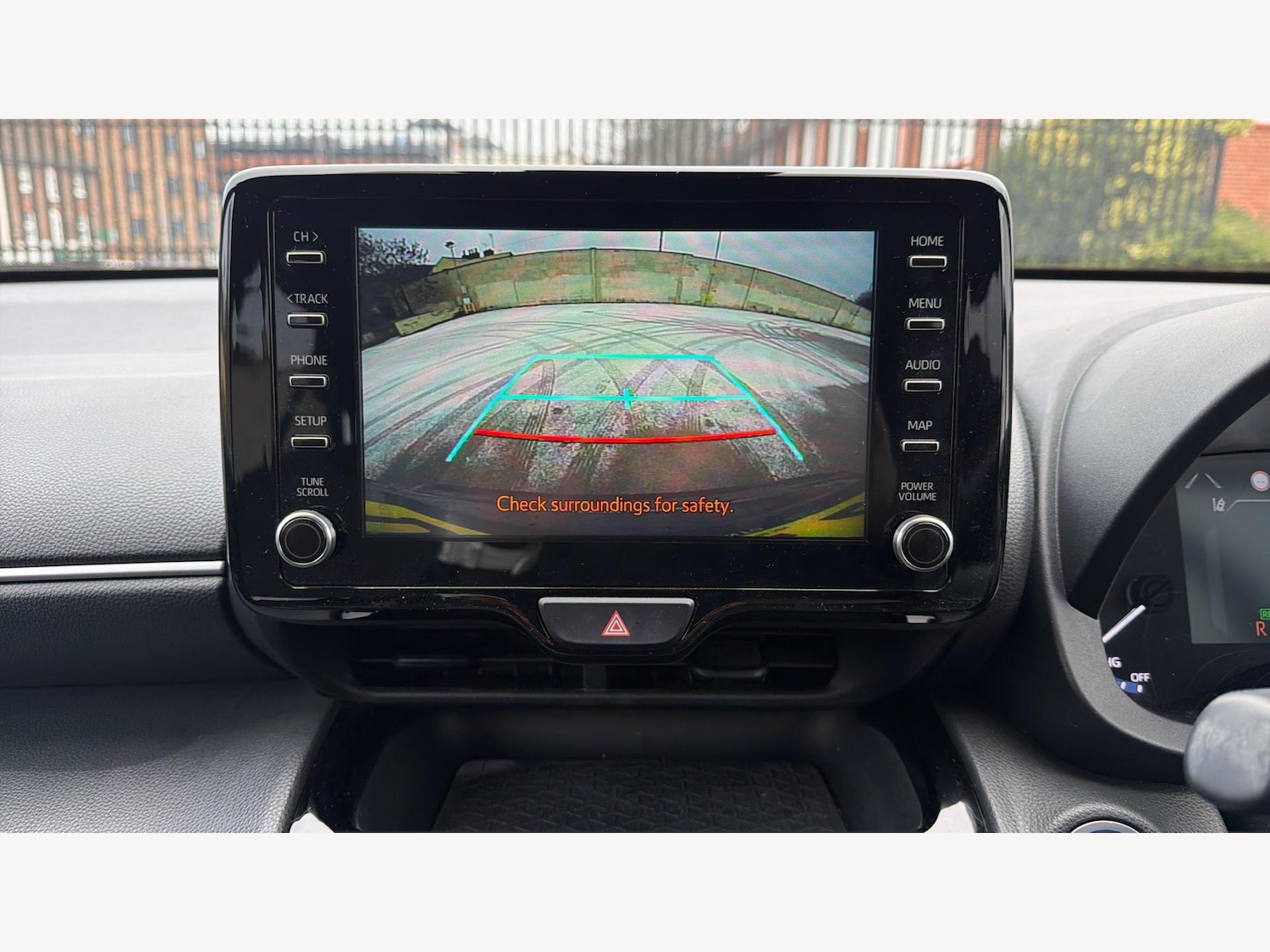 Used Toyota Yaris Cross 2022 for sale - 77132062: Photo 9