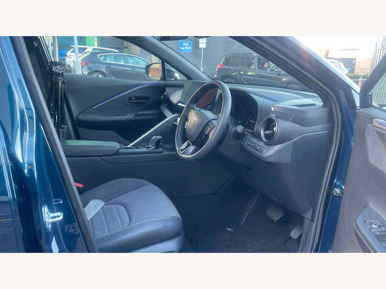 Used Toyota C-HR 2025 for sale - 76927012: Photo 13