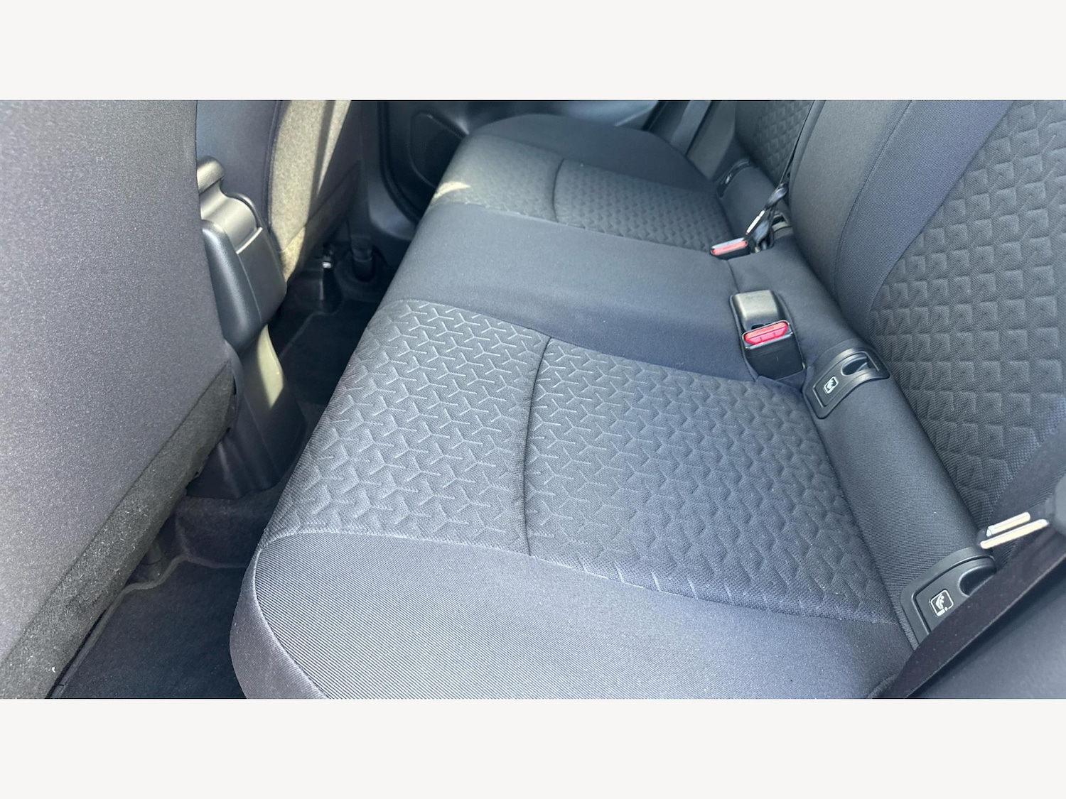 Used Toyota Yaris Cross 2023 for sale - 76380498: Photo 15