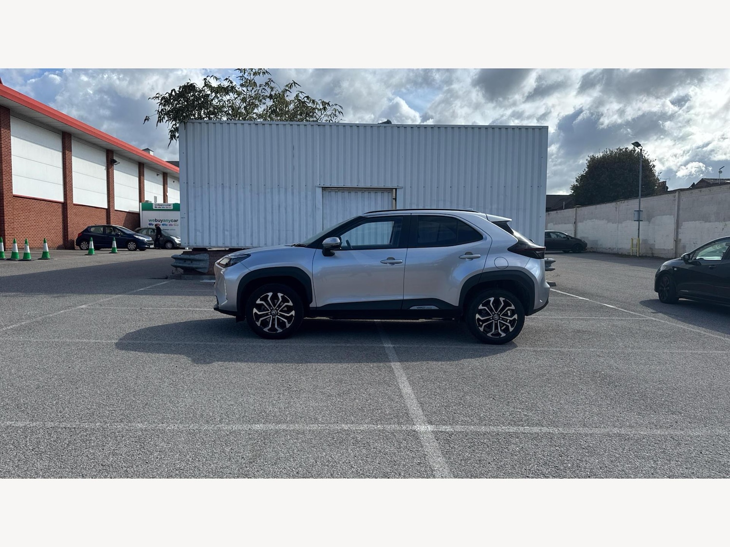 Used Toyota Yaris Cross 2023 for sale - 76380498: Photo 19