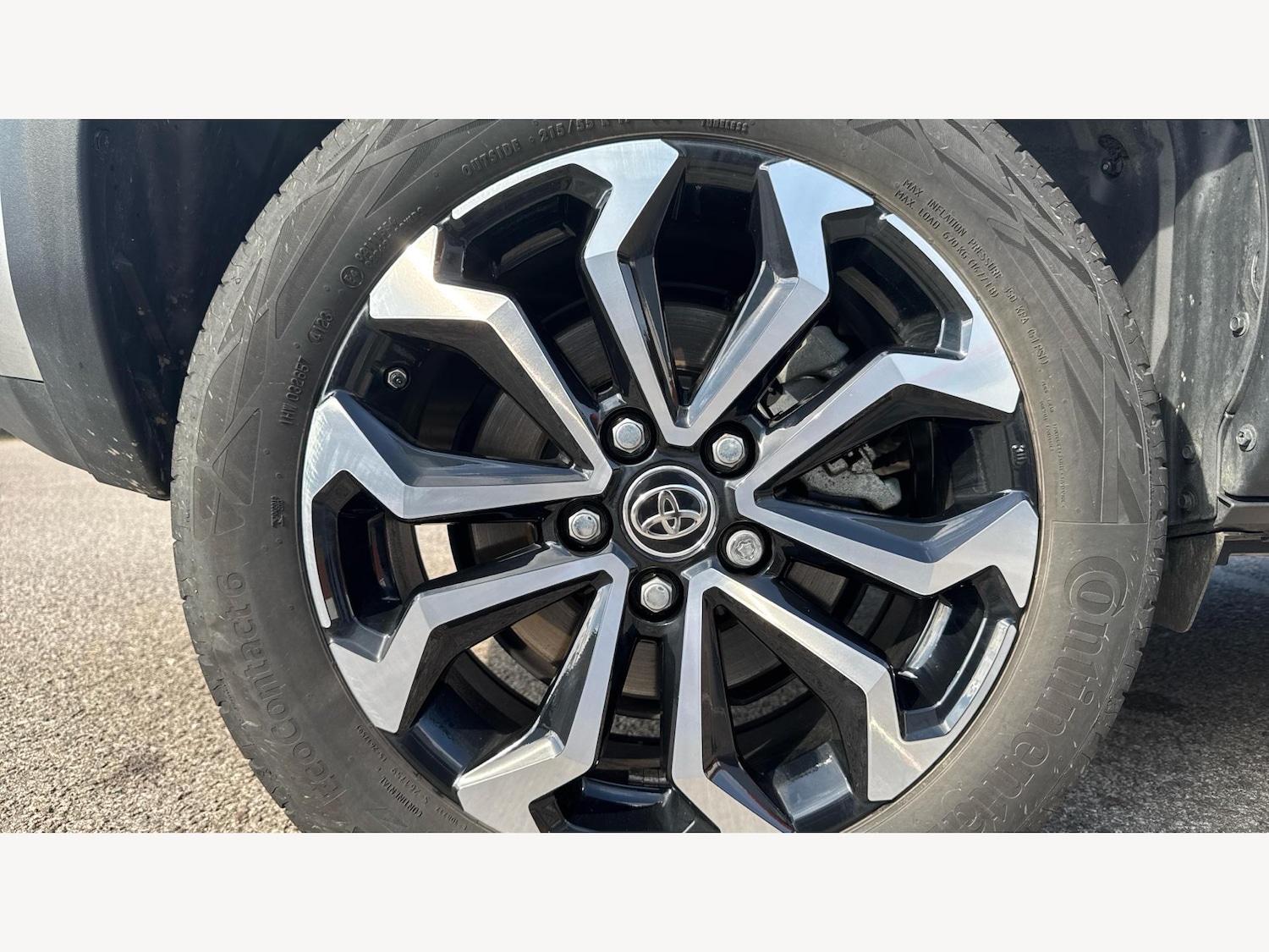 Used Toyota Yaris Cross 2023 for sale - 76380498: Photo 20