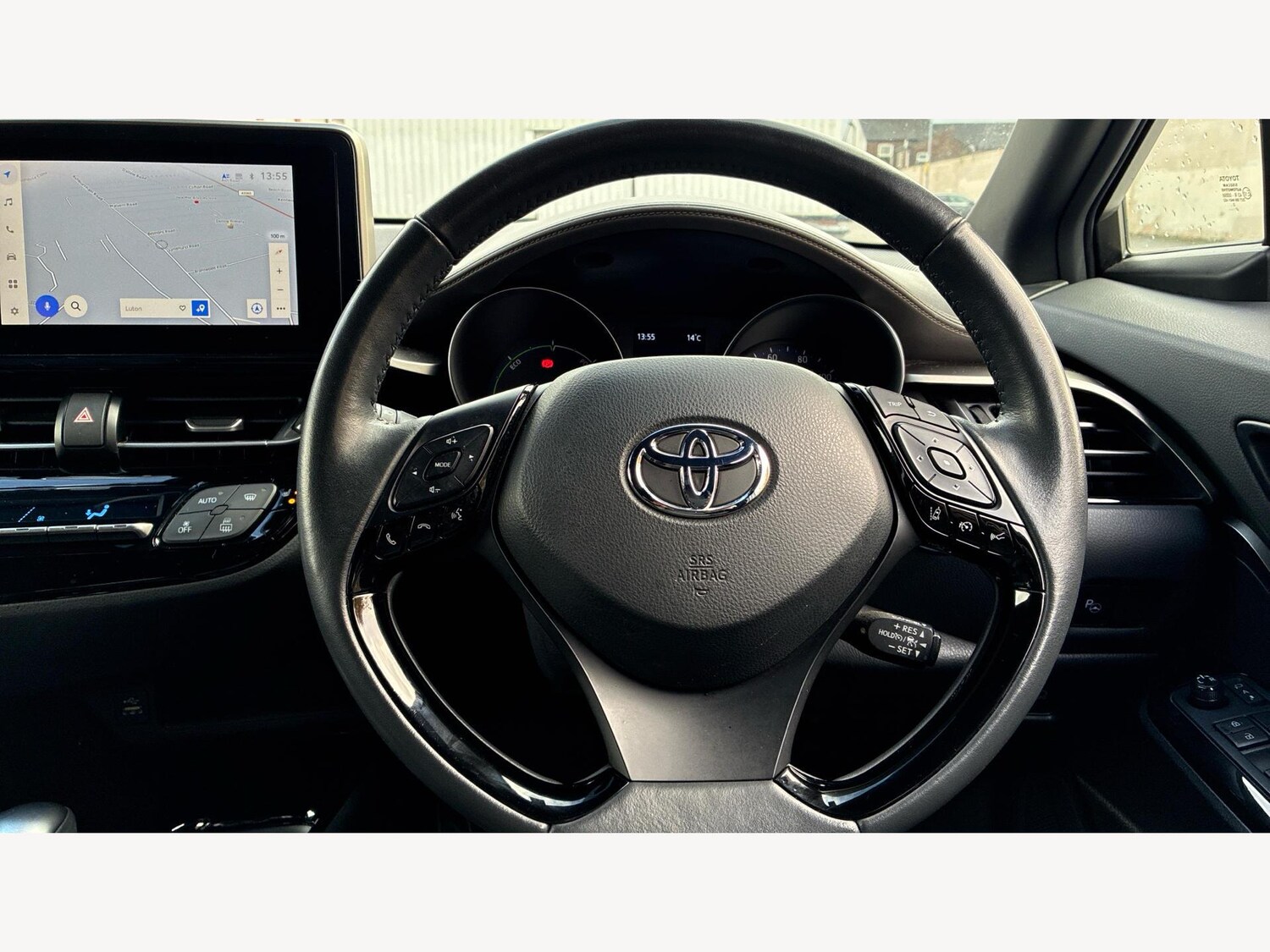 Used Toyota C-HR 2023 for sale - 76326461: Photo 10