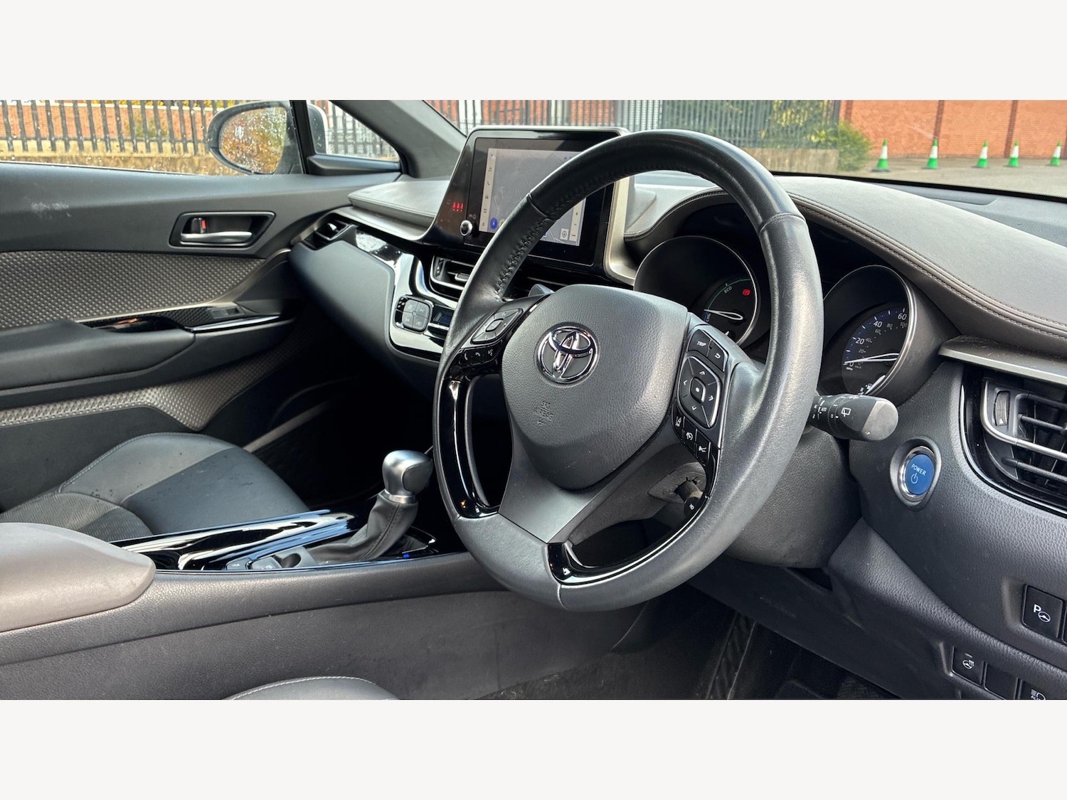 Used Toyota C-HR 2023 for sale - 76326461: Photo 13