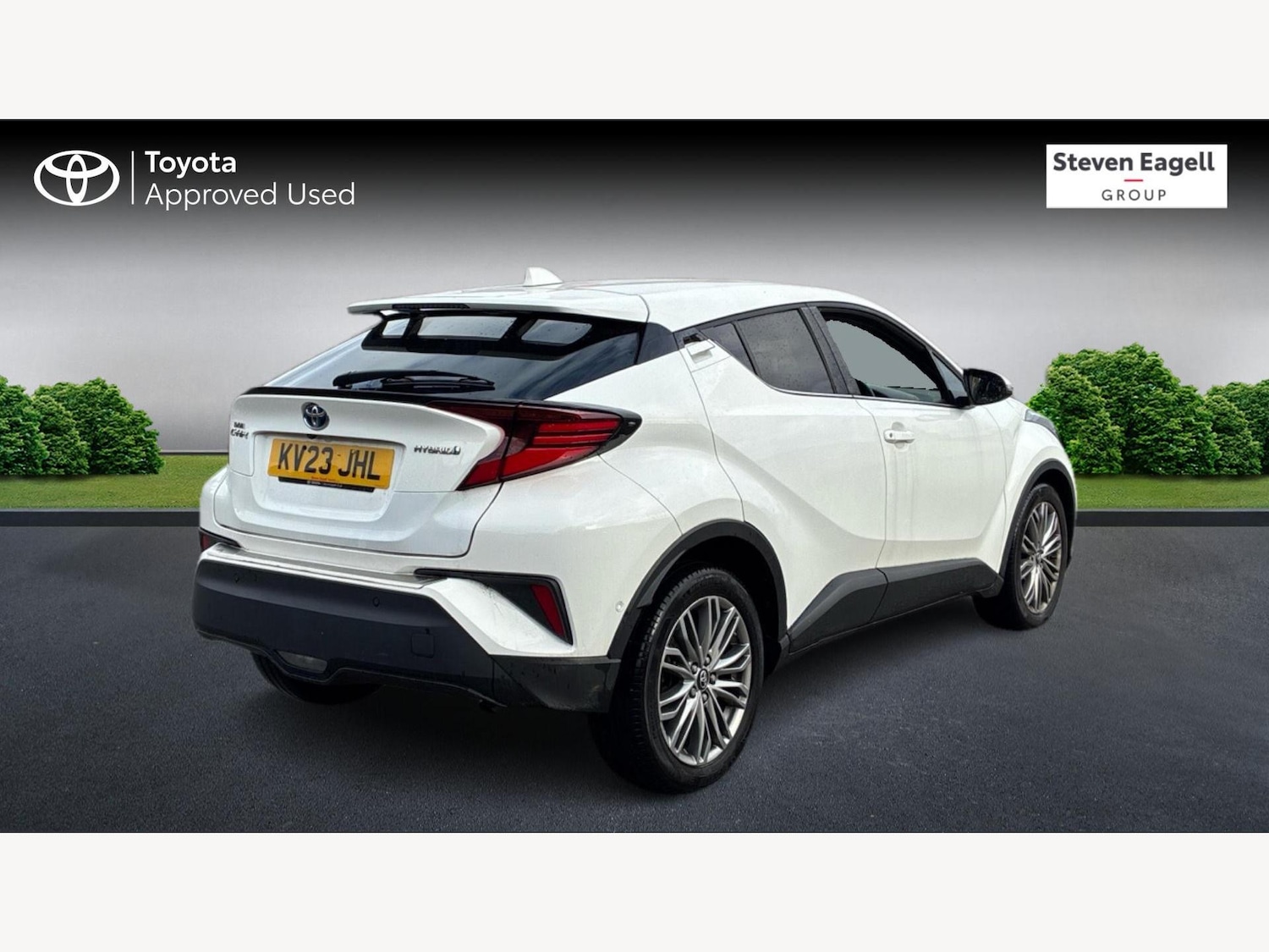 Used Toyota C-HR 2023 for sale - 76326461: Photo 2