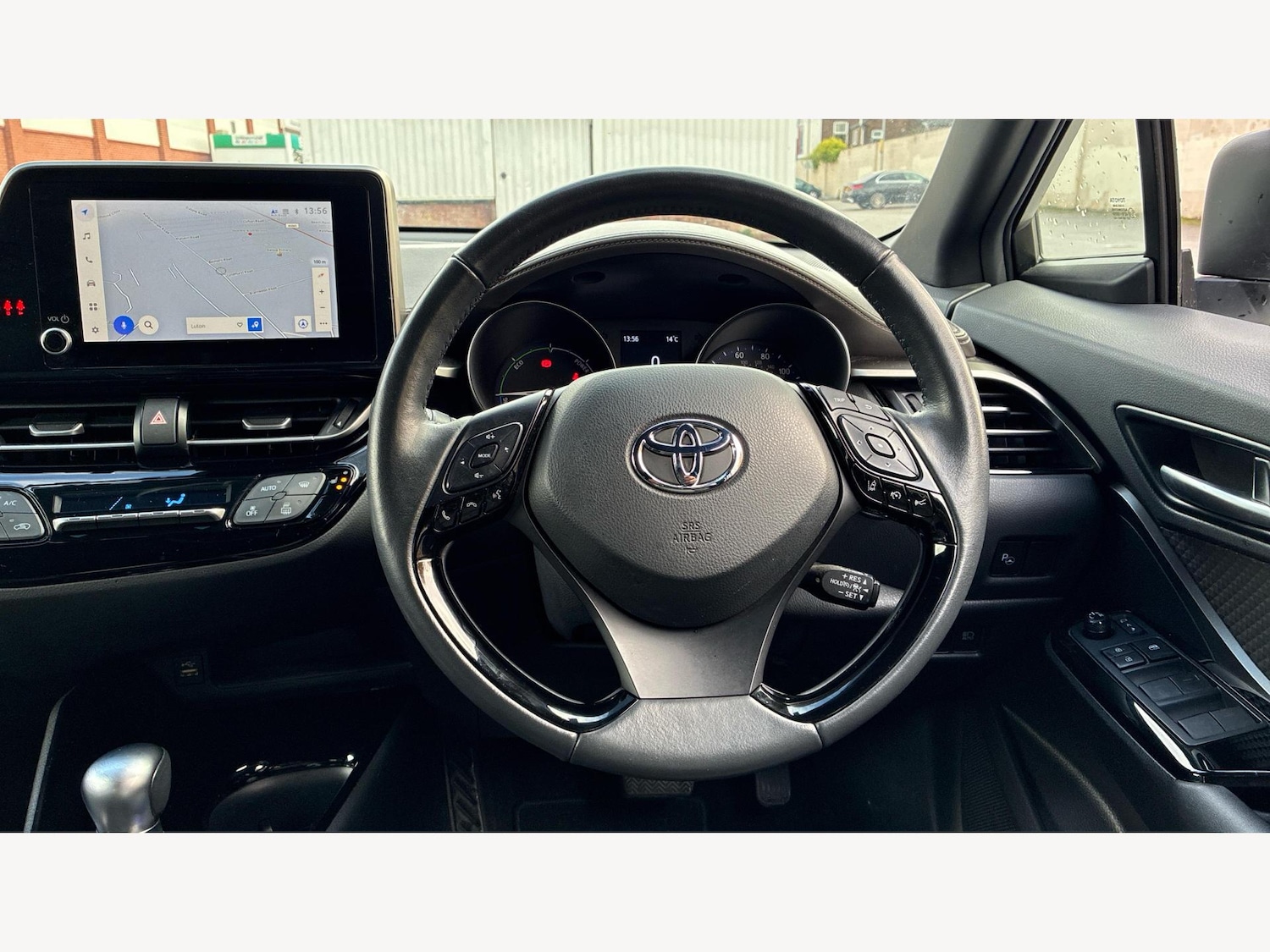 Used Toyota C-HR 2023 for sale - 76326461: Photo 8