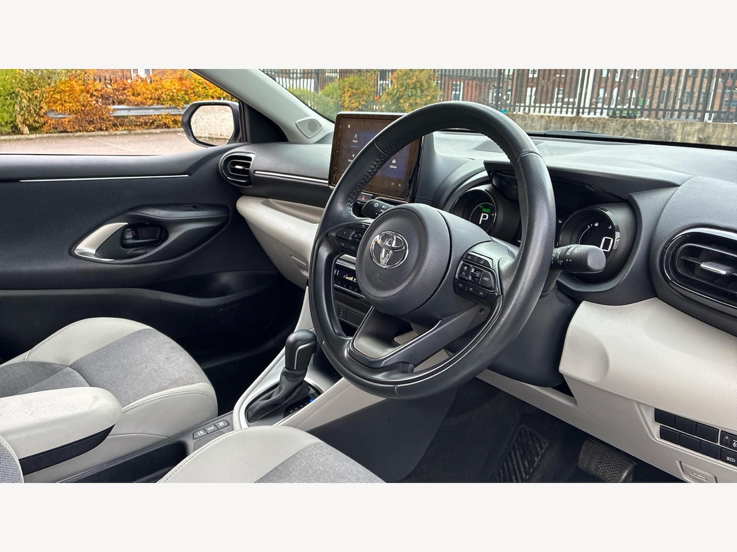 Used Toyota Yaris 2023 for sale - 76327114: Photo 13