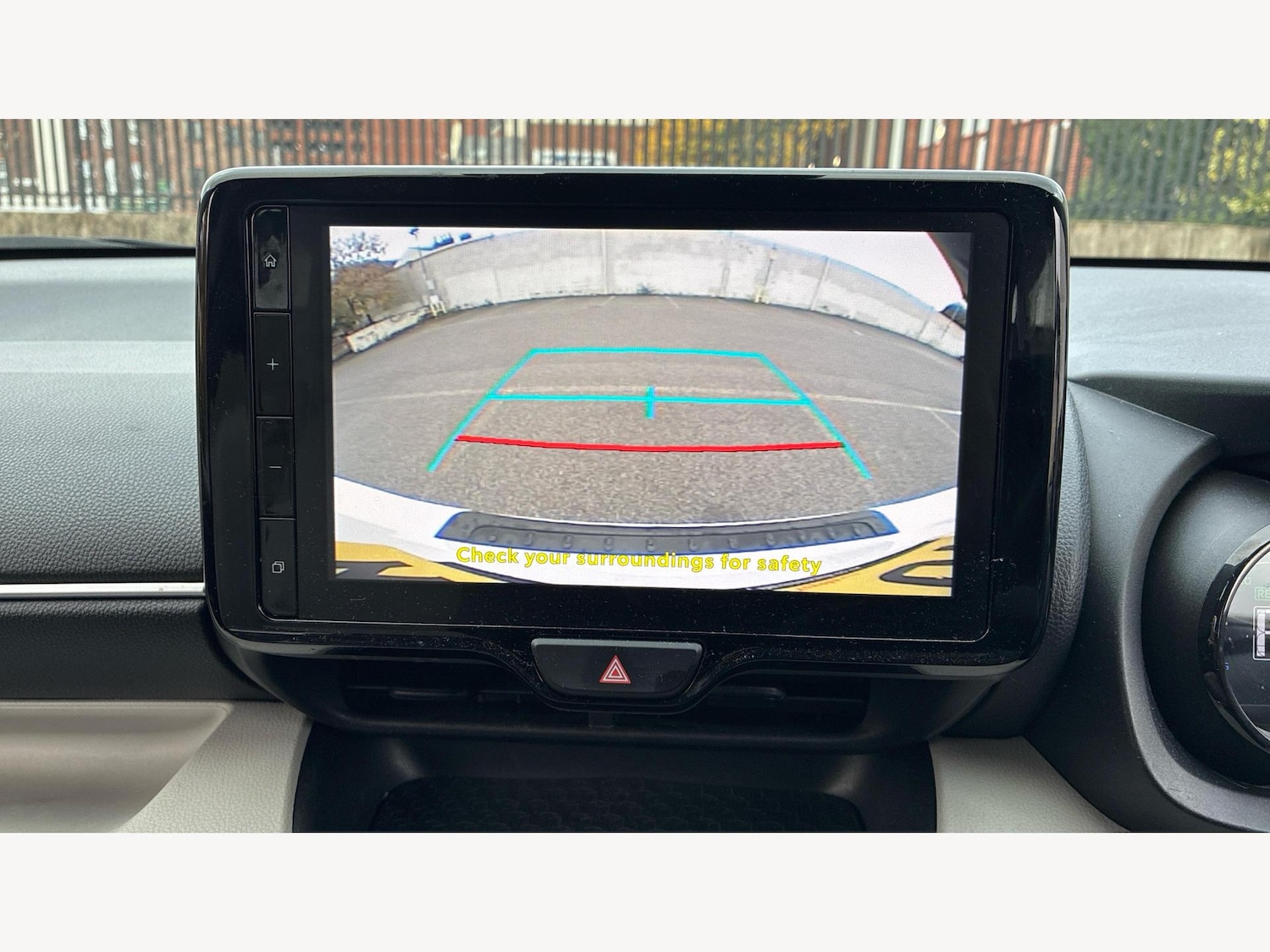 Used Toyota Yaris 2023 for sale - 76327114: Photo 9