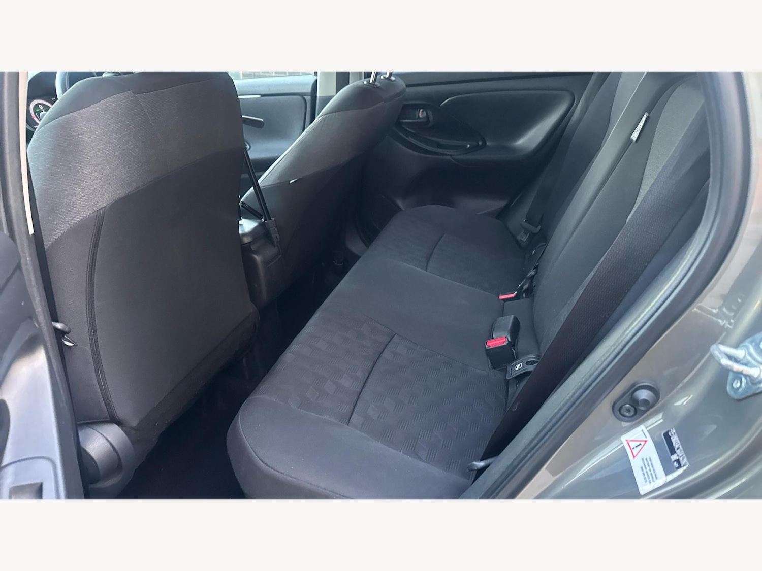 Used Toyota Yaris 2024 for sale - 77440246: Photo 15