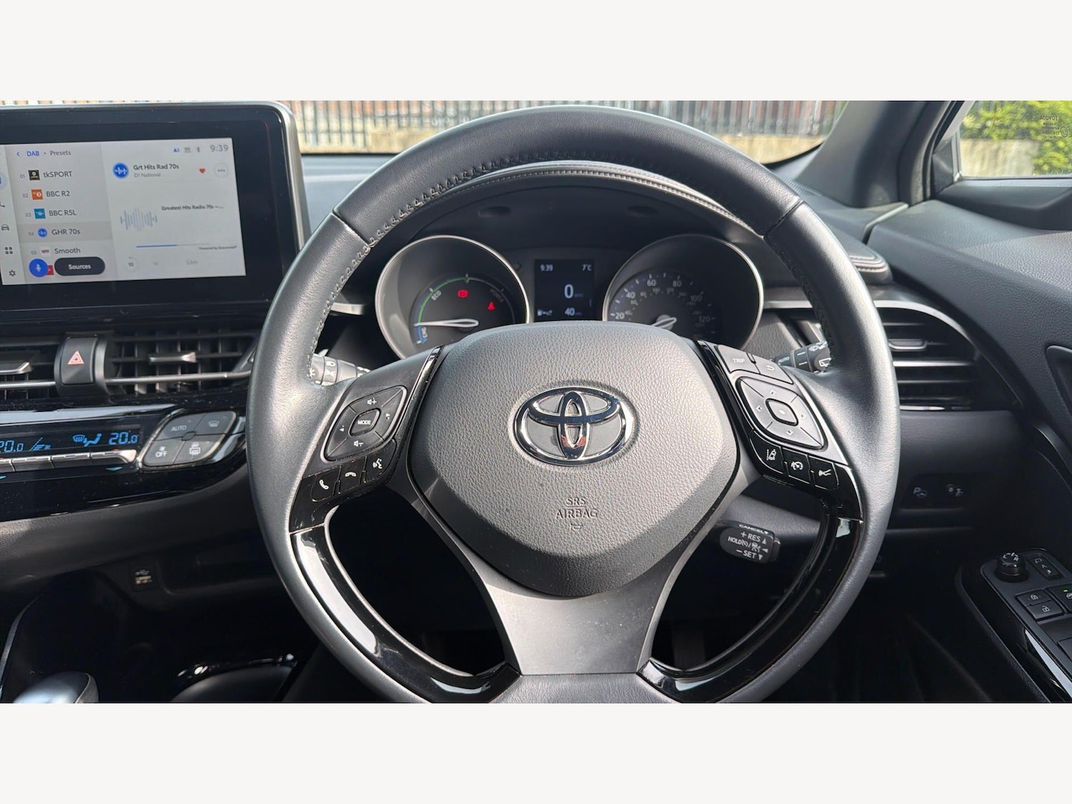 Used Toyota C-HR for sale - 77978018: Photo 11