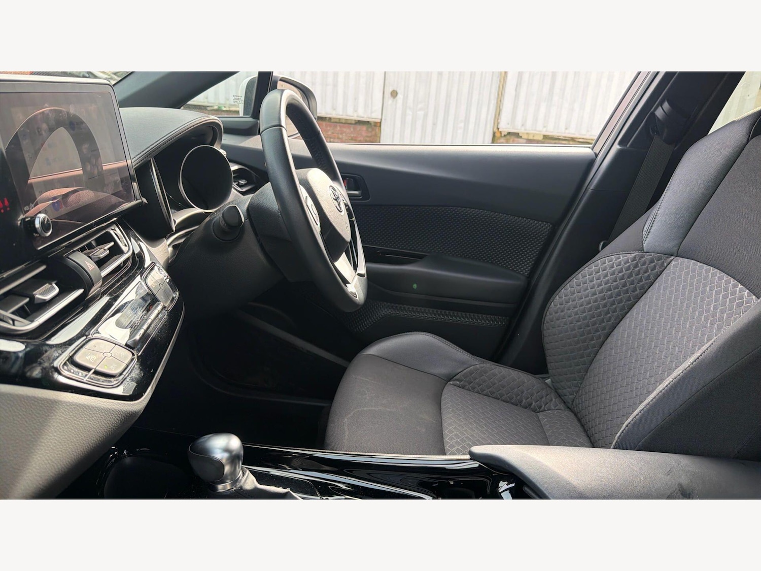 Used Toyota C-HR for sale - 77978018: Photo 13