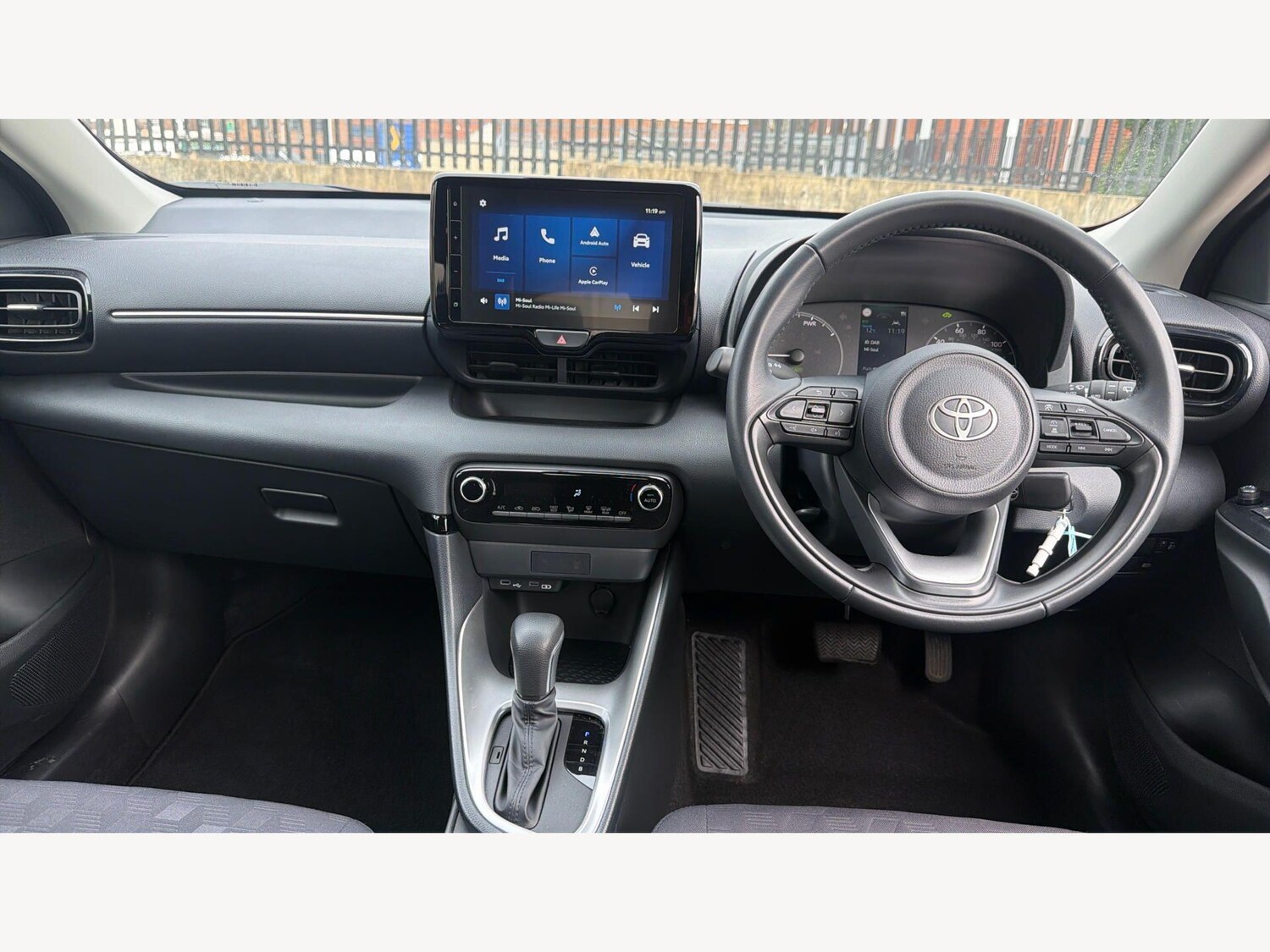 Used Toyota Yaris 2025 for sale - 77940119: Photo 8