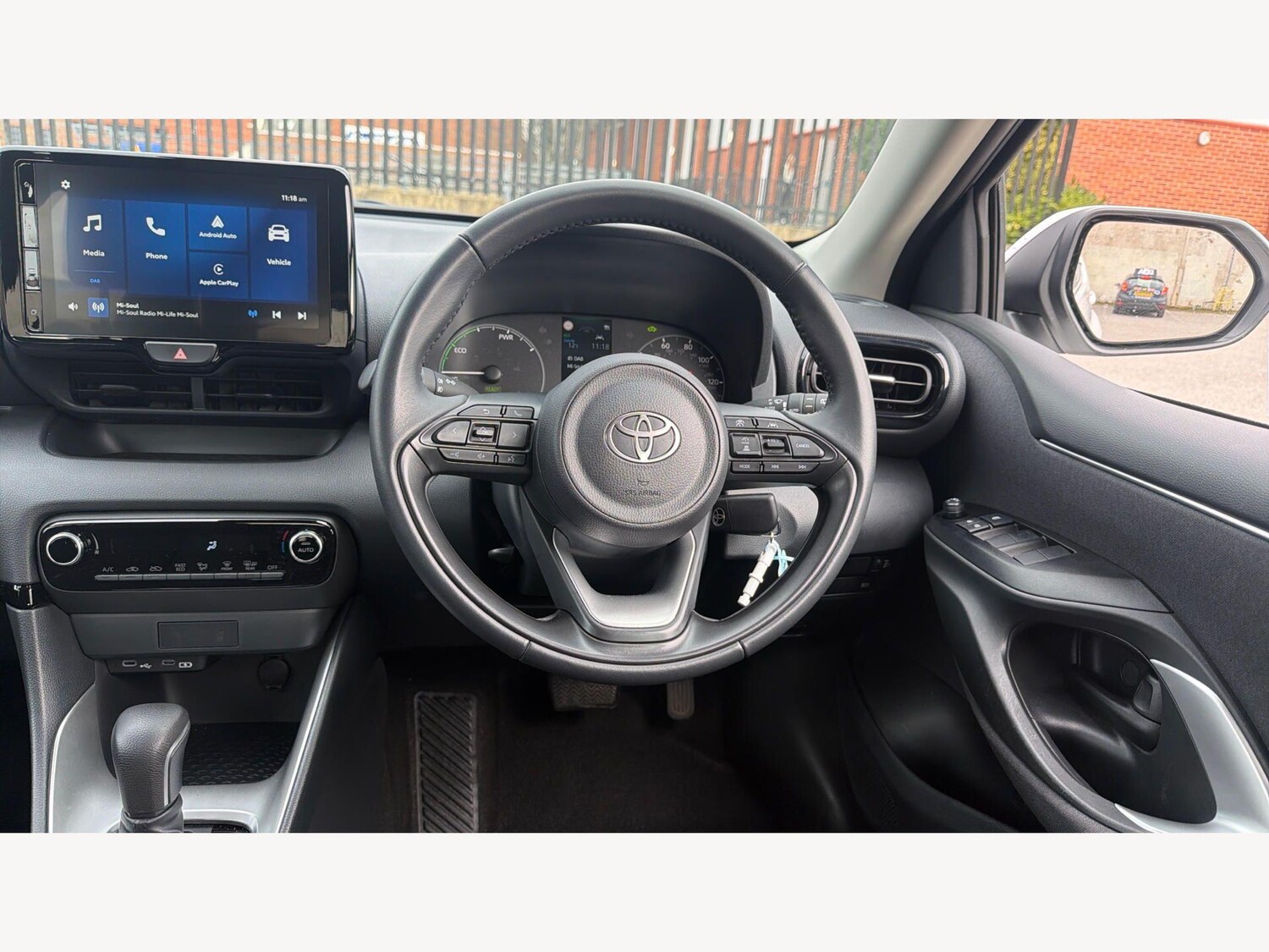 Used Toyota Yaris 2025 for sale - 77940119: Photo 9