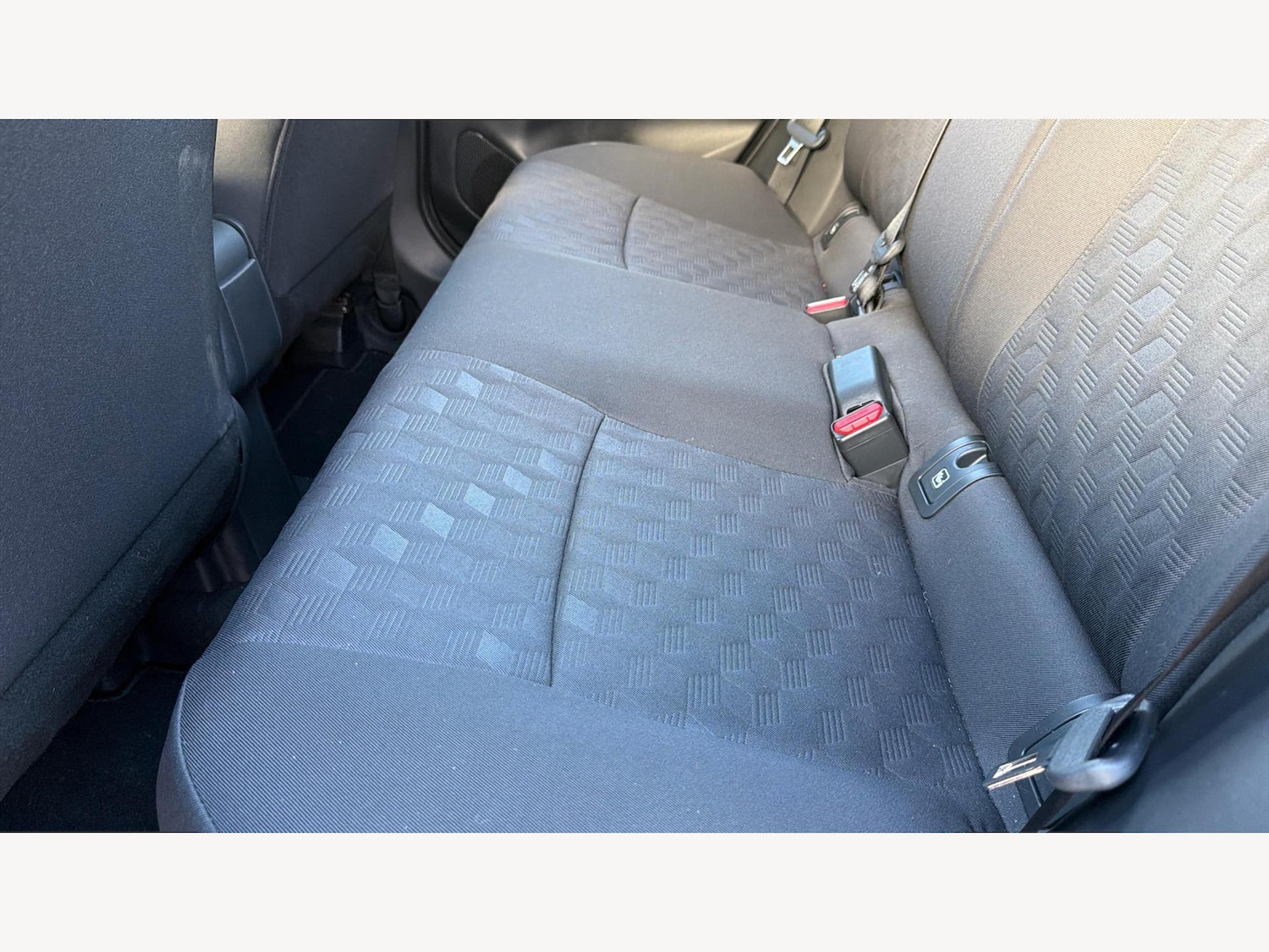 Used Toyota Yaris for sale - 77737293: Photo 16