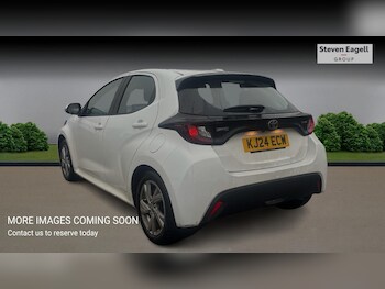 Used Toyota Yaris 2024 for sale - 77345280: Photo