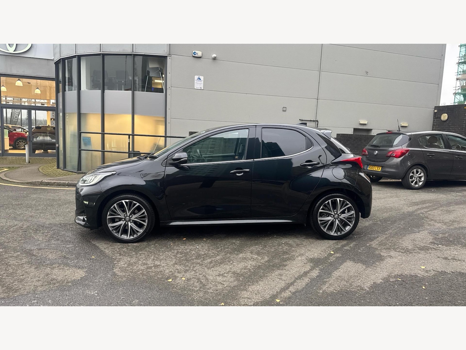 Used Toyota Yaris for sale - 77625618: Photo 19