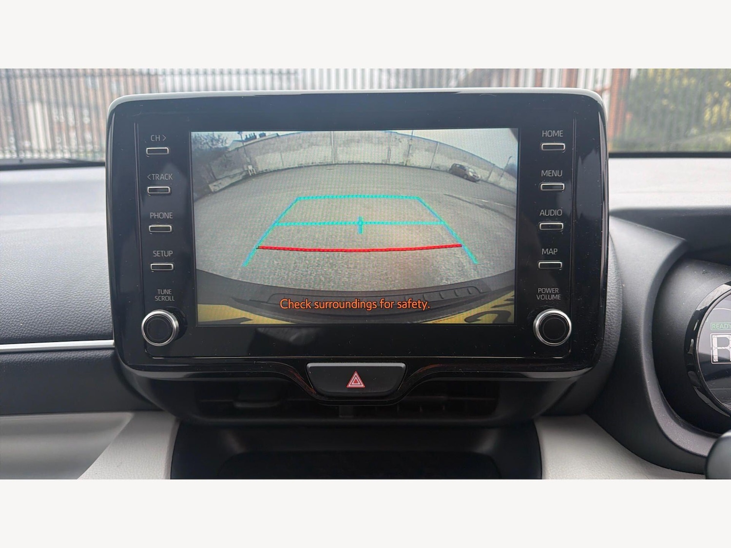 Used Toyota Yaris for sale - 77853211: Photo 10