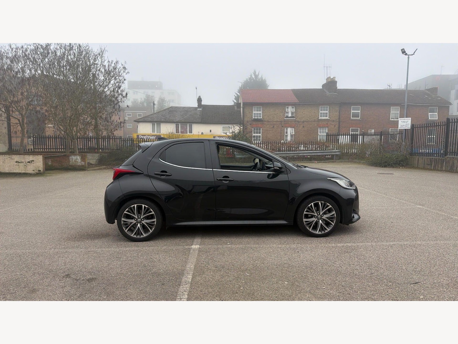 Used Toyota Yaris for sale - 77853211: Photo 19