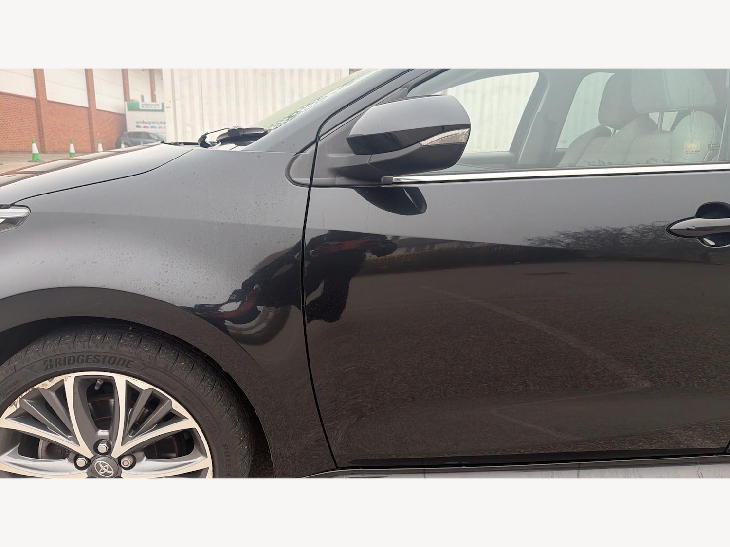 Used Toyota Yaris for sale - 77853211: Photo 7