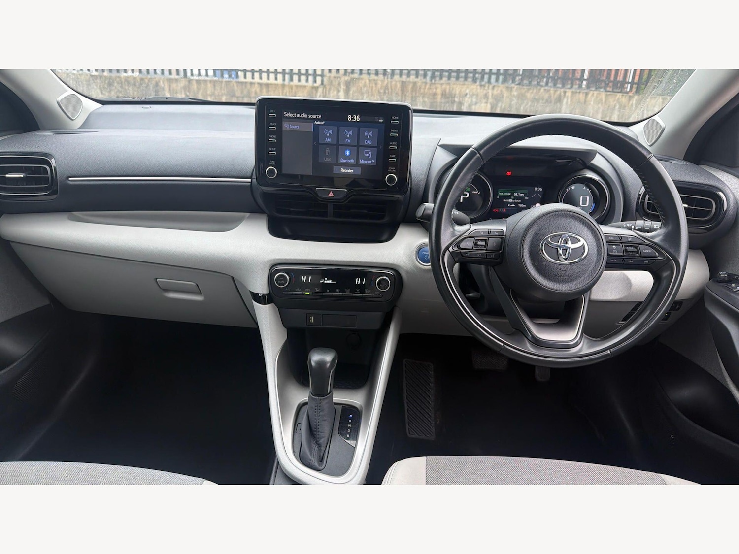 Used Toyota Yaris for sale - 77853211: Photo 8