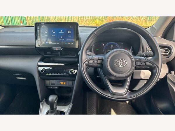 Used Toyota Yaris Cross 2024 for sale - 76042580: Photo 7